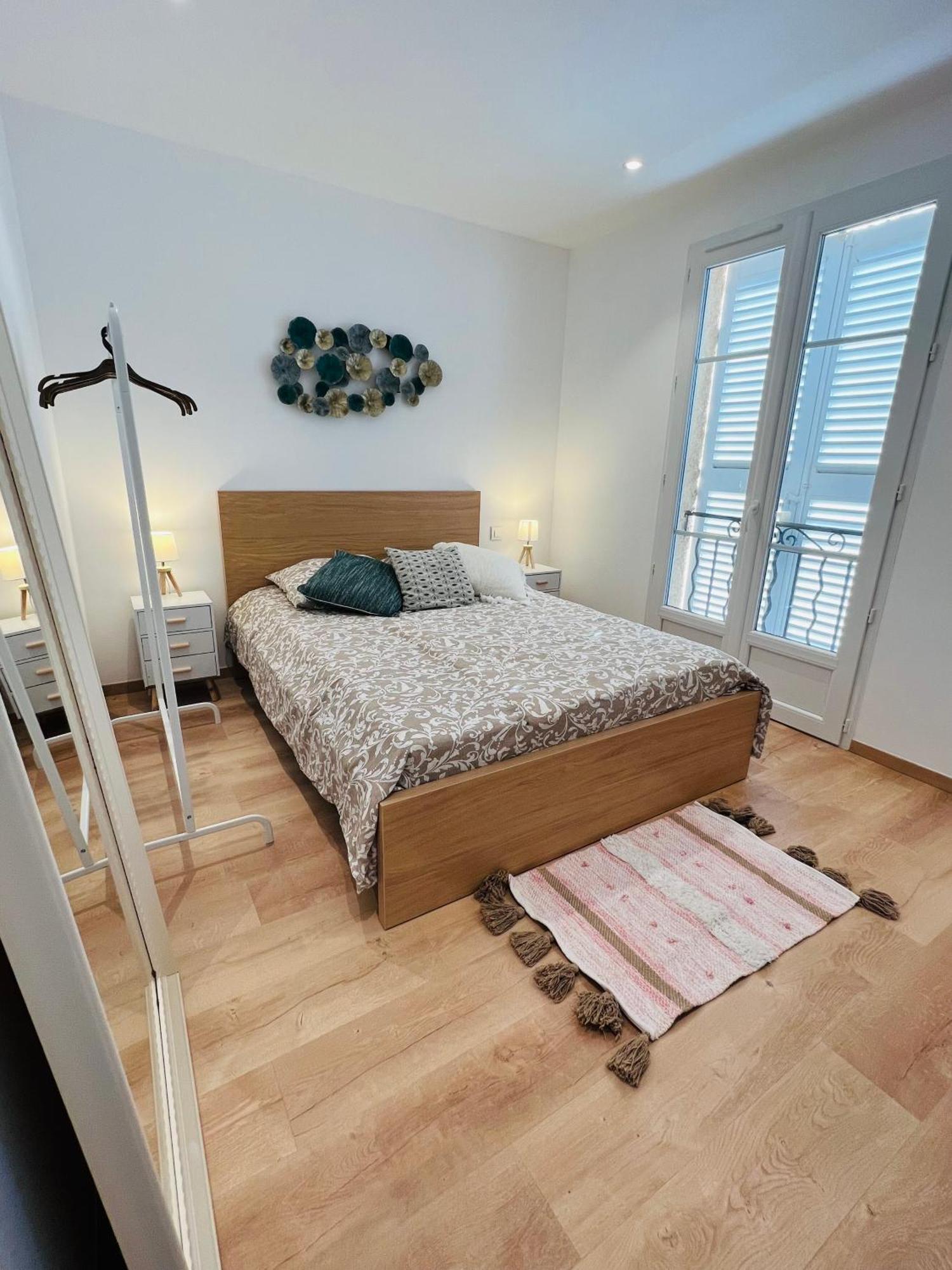 Superbe Appartement Terrasse Et Parking Prive แซ็ง-ทรอเป ภายนอก รูปภาพ